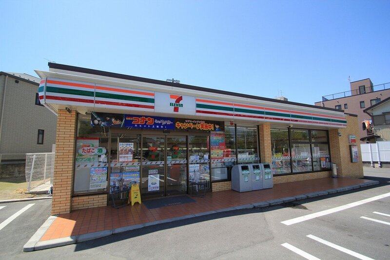 コンビニ　セブンイレブン名古屋高針3丁目店（コンビニ）まで67m