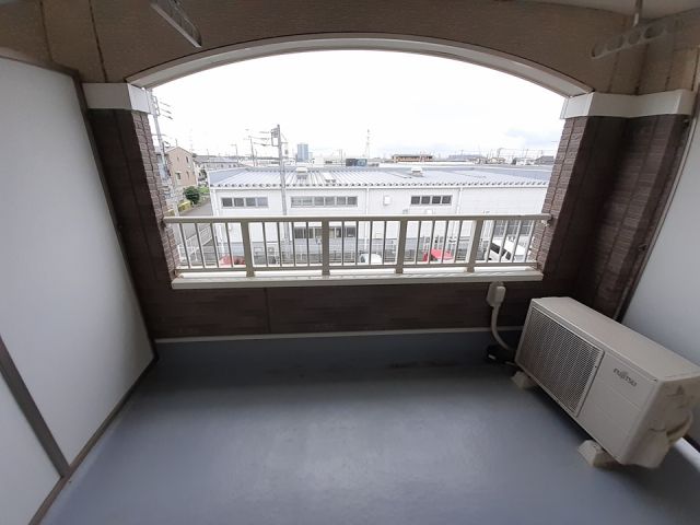 バルコニー
