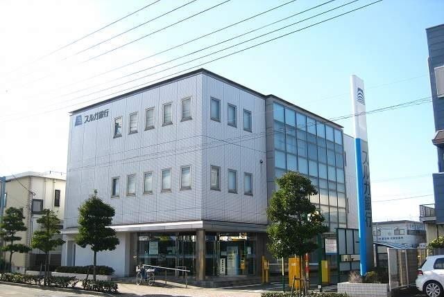 銀行　スルガ銀行沼津港支店（銀行）まで240m