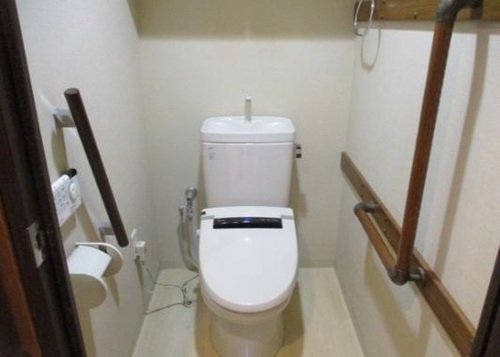 トイレ　トイレ