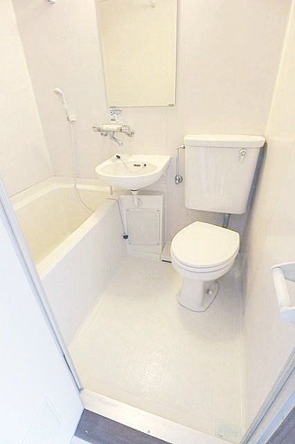 トイレ　お部屋探しは株式会社　タウンハウジング　までお気軽にお問合…