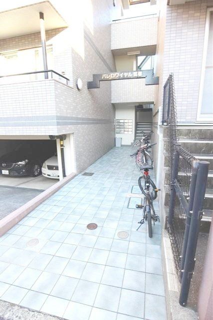 エントランス　部屋探しは株式会社　タウンハウジング　までお気軽にお問合せ…