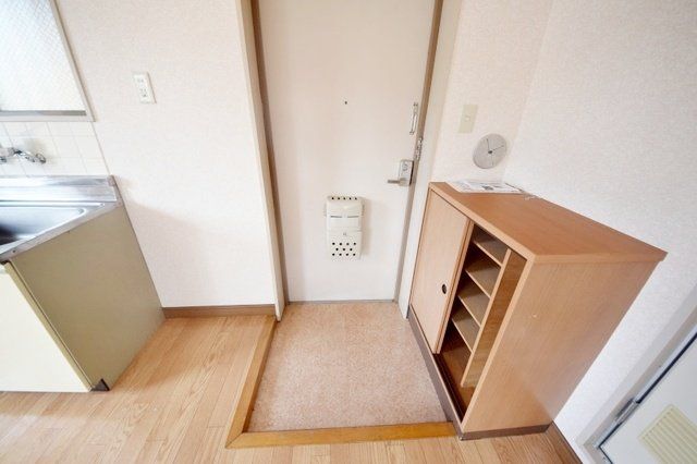 玄関　★お部屋探しは株式会社タウンハウジング東京まで★