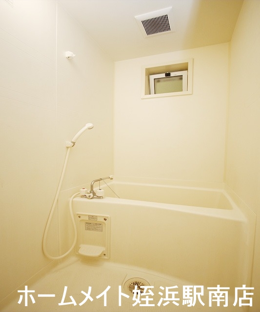 バス・シャワールーム　★お早めにお電話下さい★参考写真