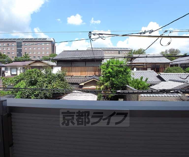 眺望　北のバルコニも視界が開けていますね。