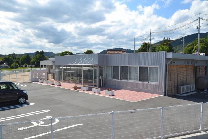 幼稚園・保育園　八本松みづき認定こども園（幼稚園・保育園）まで894m