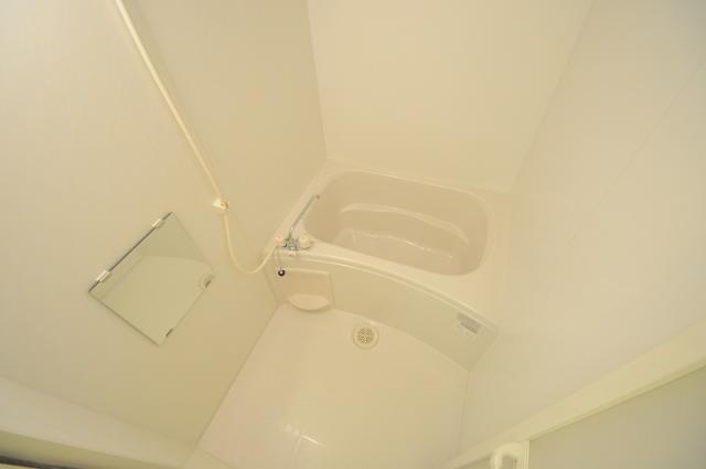 バス・シャワールーム　※同タイプ部屋の写真です。