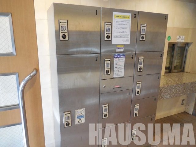 ロビー　宅配BOX