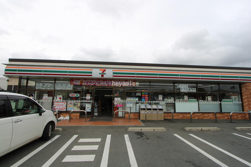 コンビニ　セブンイレブン熊本江津2丁目店（コンビニ）まで74m