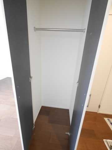 収納　別部屋参考写真となります