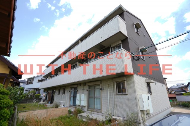 建物外観　落ち着いた雰囲気の外観です