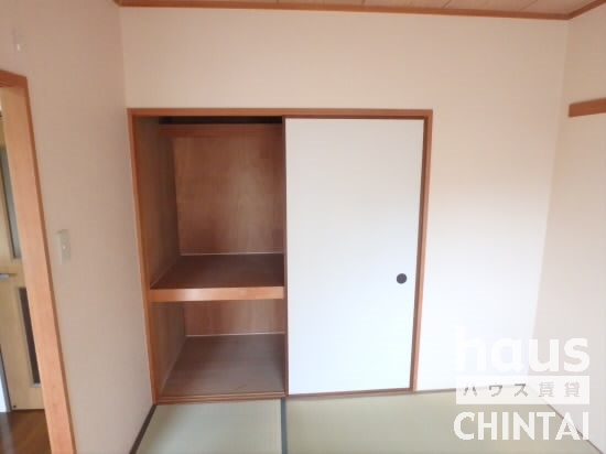 収納　別部屋、同タイプの参考写真になります。