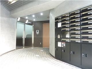 エントランス　防犯カメラ　24時間セキュリティー　宅配ＢＯＸ