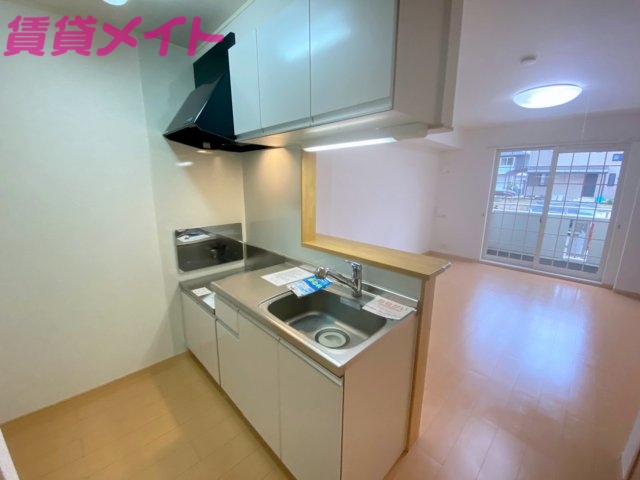 キッチン　同タイプの部屋写真です。