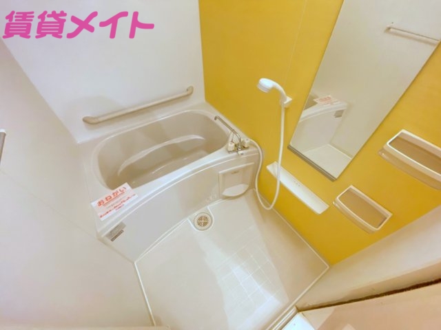 バス・シャワールーム　同タイプの部屋写真です。