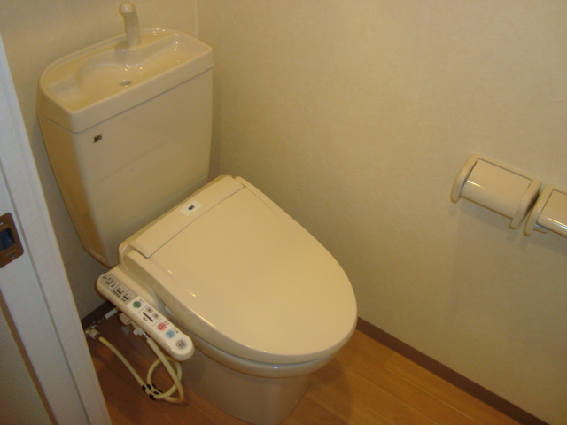 トイレ　シャワー付トイレ