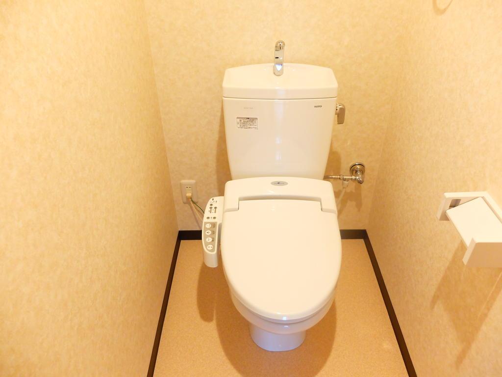 トイレ　嬉しいウォシュレット付き＊