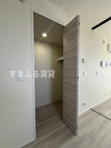 収納　06863-301
