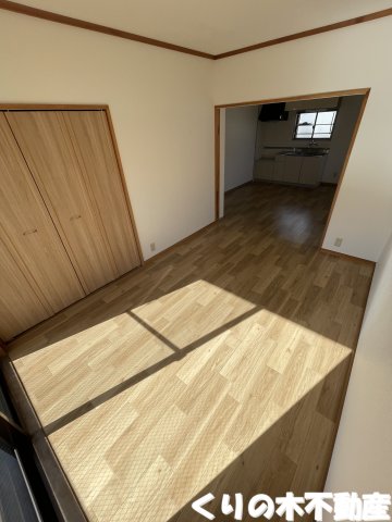居室・リビング　おしゃれな居間です（同タイプのお部屋です。実物は現況を優先し