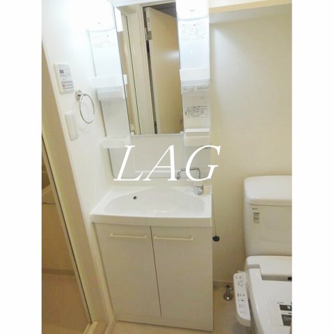 洗面設備　独立洗面台です。