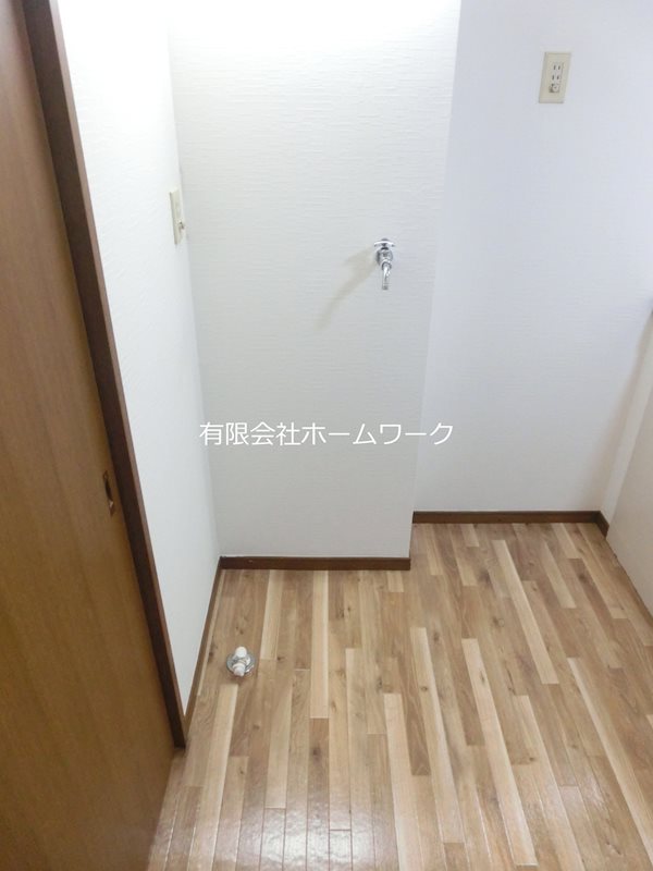 洗面設備　洗濯機置場