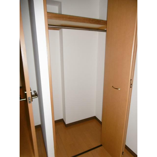 収納　※同仕様写真含む