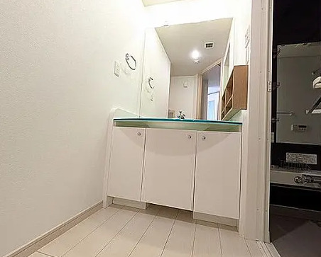 洗面設備　別部屋の画像を使用しております。