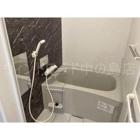 バス・シャワールーム　詳細は、ウィンドワード中の島店までご相談下さい。