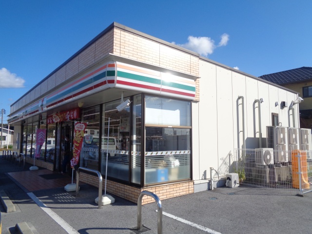 コンビニ　セブン－イレブン　米原顔戸南店（コンビニ）まで200m