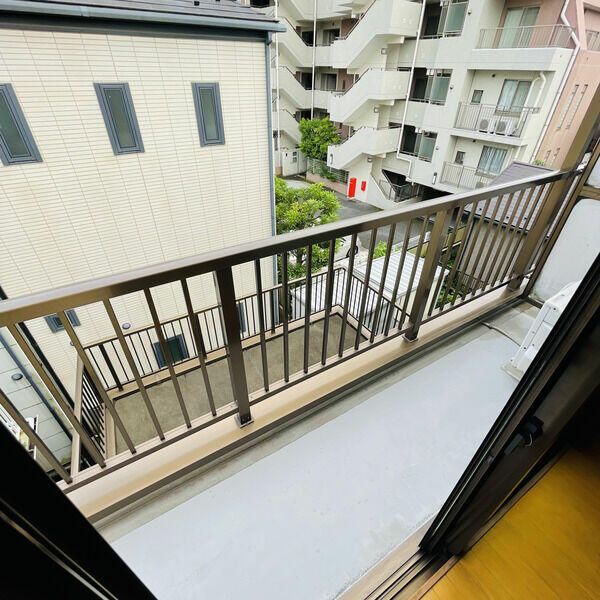 バルコニー　※全て別号室のお写真。内装等参考にしてください。