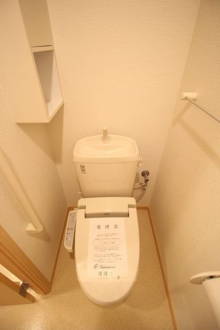 トイレ　コンフォート駒込　豊島区駒込1　同タイプ別室写真 コンフォー