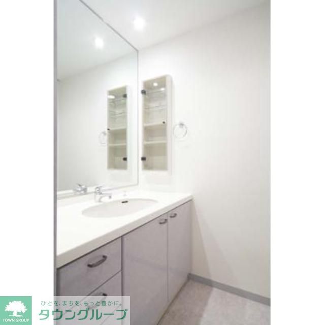 洗面設備　※写真は同タイプ住戸です。