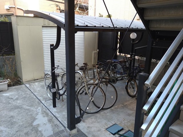 その他　駐輪場　原付＆自転車のみ駐輪可能