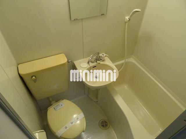バス・シャワールーム　同部屋反転タイプ参考写真
