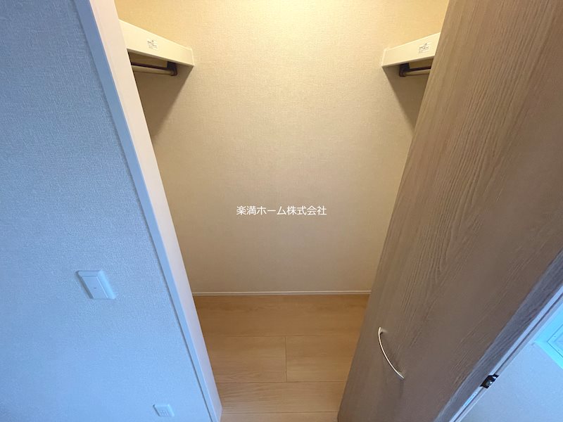 収納　ウオークインクローゼット♪
