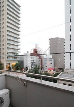 バルコニー　落ち着いた時間を過ごせるバルコニーです