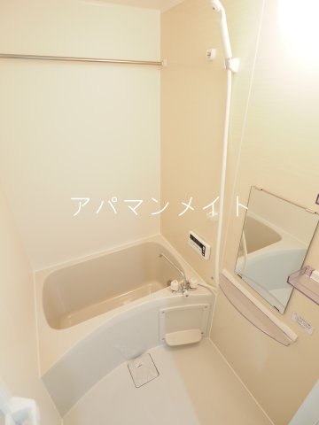 バス・シャワールーム　追い焚き付きです