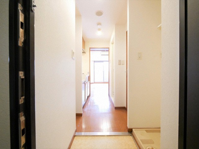 エステムコート心斎橋EASTエリジオンの玄関写真