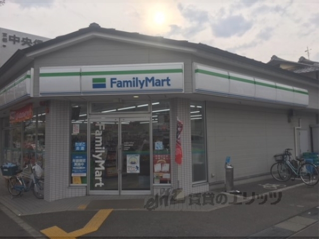 コンビニ　ファミリーマート北野白梅町店（コンビニ）まで210m