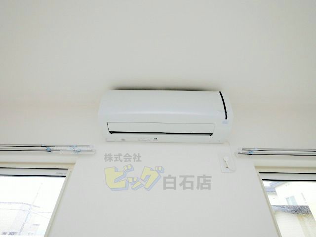 その他設備　夏も快適なエアコン付きです♪