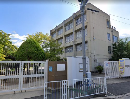 小学校　東大阪市立英田北小学校（小学校）まで721m