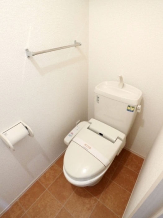 トイレ　落ち着いたトイレです