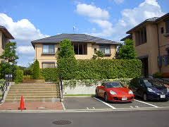 建物外観　積水ハウス施工の賃貸住宅「シャーメゾン」です。