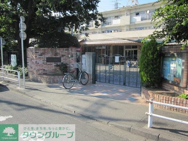 幼稚園・保育園　小百合保育園（幼稚園・保育園）まで329m