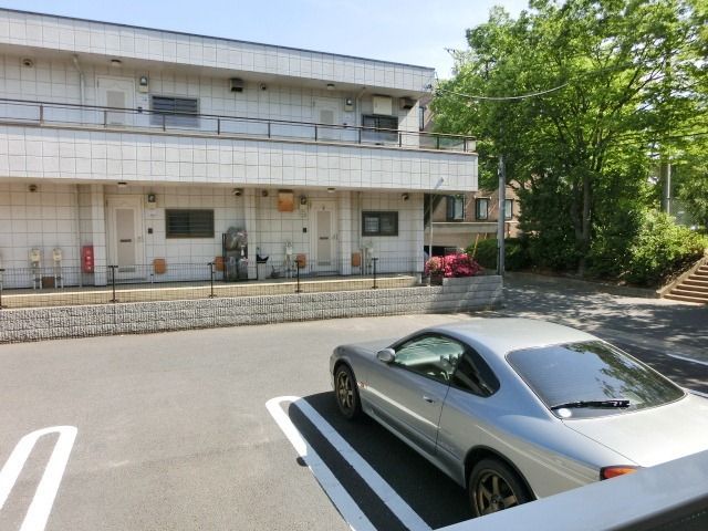 眺望　前面駐車場なので日当り良好
