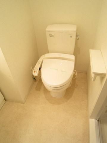 トイレ　ウォシュレット完備