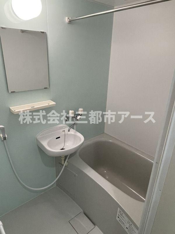 バス・シャワールーム　別部屋参考写真