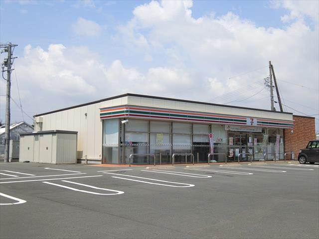 コンビニ　セブンイレブン（コンビニ）まで2055m