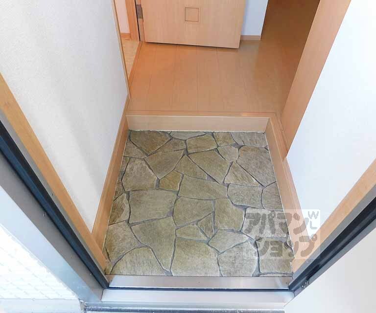 玄関　段差も少なめ
