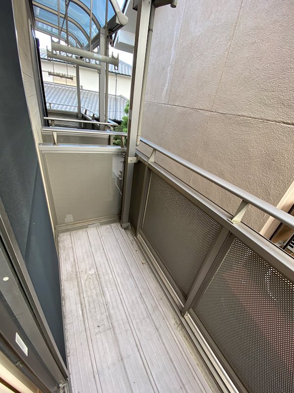 バルコニー　違うお部屋の写真です。ご参考までに